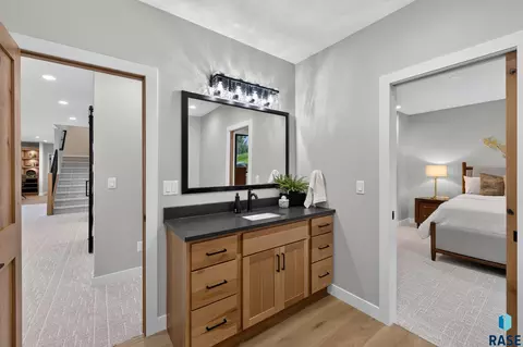 Bath - 8421 E Roughlock St, Sioux Falls, SD 57110 photo 6 of 6