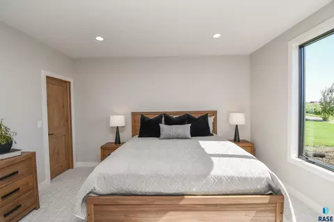 Bedroom - 8421 E Roughlock St, Sioux Falls, SD 57110 photo 15 of 20