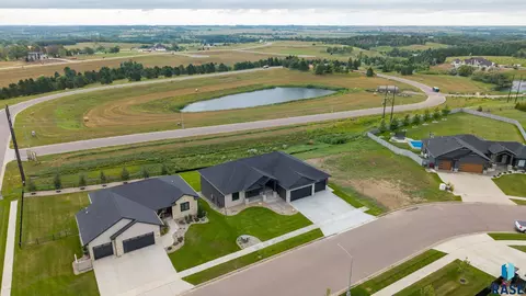 View/Area - 8421 E Roughlock St, Sioux Falls, SD 57110 photo 1 of 3