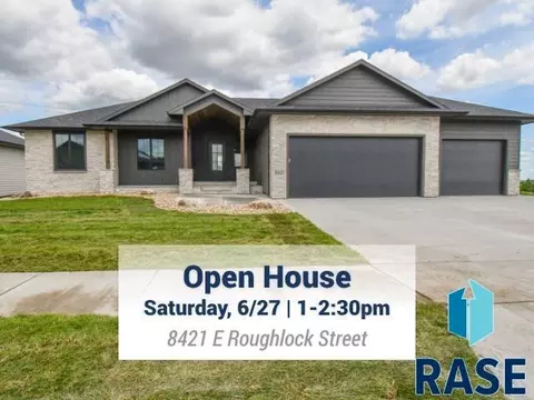 8421 E Roughlock St, Sioux Falls, SD 57110