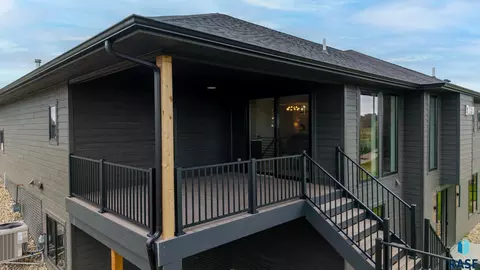 Exterior - 8421 E Roughlock St, Sioux Falls, SD 57110 photo 12 of 18