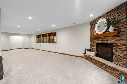 6205 S Pinehurst Ct, Sioux Falls, SD 57108 photo 42