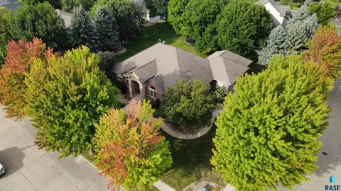 View/Area - 6205 S Pinehurst Ct, Sioux Falls, SD 57108 photo 3 of 4
