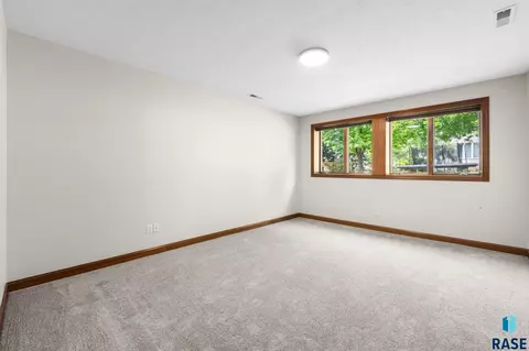 6205 S Pinehurst Ct, Sioux Falls, SD 57108 photo 52