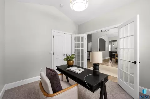 6205 S Pinehurst Ct, Sioux Falls, SD 57108 photo 31