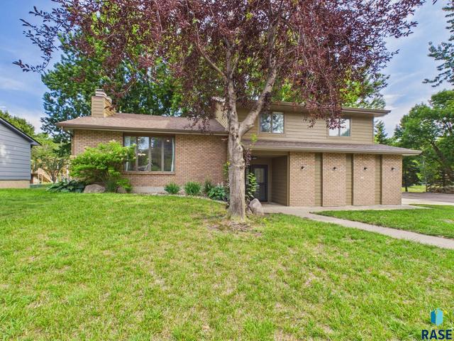 5600 W Pebble Creek Rd, Sioux Falls, SD 57106