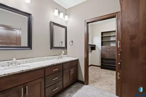 Other - S Copper Crest Cir, Sioux Falls, SD 57110 photo 4 of 11
