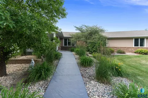 Exterior - 6500 E 26th St, Sioux Falls, SD 57110 photo 16 of 17