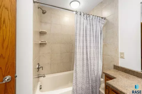 Bath - 6500 E 26th St, Sioux Falls, SD 57110 photo 3 of 11