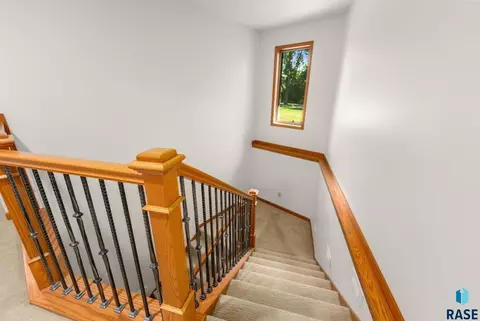 Entry Way - 6500 E 26th St, Sioux Falls, SD 57110 photo 6 of 9