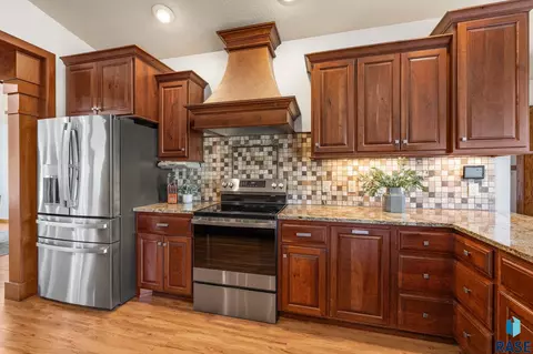 Kitchen - 6500 E 26th St, Sioux Falls, SD 57110 photo 3 of 6