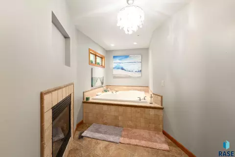 Bath - 6500 E 26th St, Sioux Falls, SD 57110 photo 6 of 11
