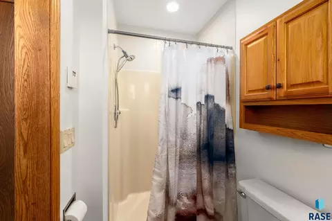Bath - 6500 E 26th St, Sioux Falls, SD 57110 photo 5 of 11