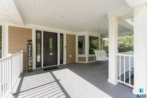 Exterior - 6500 E 26th St, Sioux Falls, SD 57110 photo 3 of 17