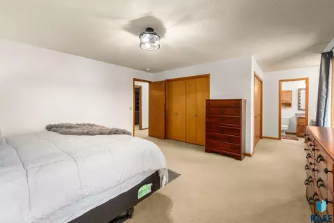 Bedroom - 6500 E 26th St, Sioux Falls, SD 57110 photo 3 of 9