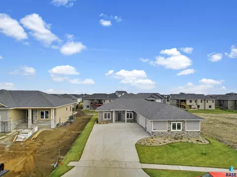 View/Area - E Fieldview St, Sioux Falls, SD 57110 photo 1 of 5