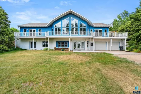 25433 487th Ave, Garretson, SD 57030