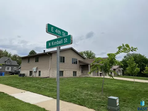 502 E 4th St, Canton, SD 57013 photo 35