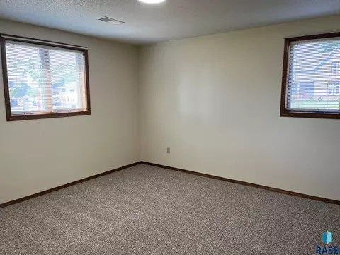 502 E 4th St, Canton, SD 57013 photo 29