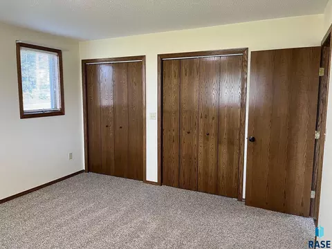 502 E 4th St, Canton, SD 57013 photo 30