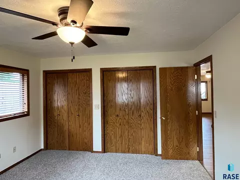 502 E 4th St, Canton, SD 57013 photo 17