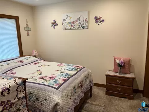 502 E 4th St, Canton, SD 57013 photo 8