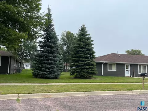 Exterior - 1100 Elder St, Canton, SD 57013 photo 2 of 6