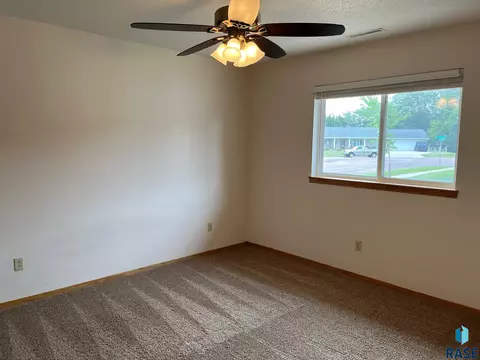 Bedroom - 1100 Elder St, Canton, SD 57013 photo 2 of 5