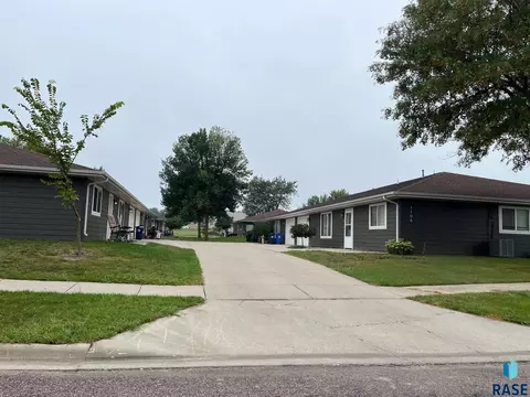 Exterior - 1100 Elder St, Canton, SD 57013 photo 6 of 6