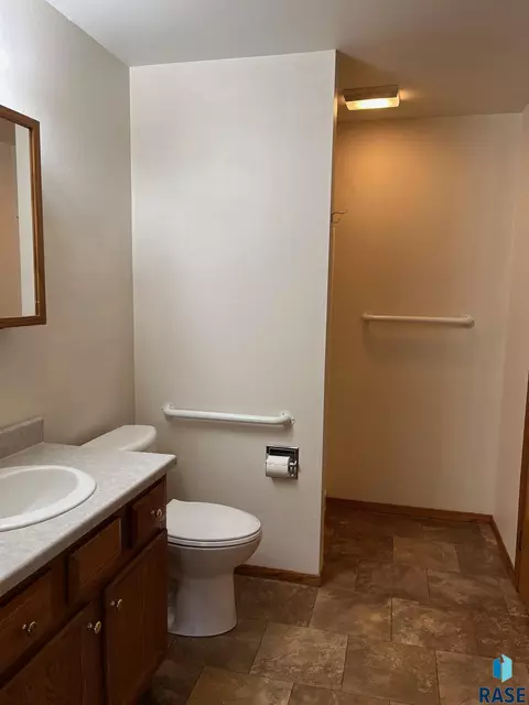 Bath - 1100 Elder St, Canton, SD 57013 photo 1 of 1