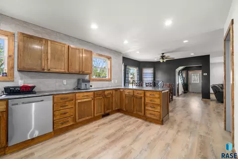 420 7th St, Hudson, SD 57034 photo 6