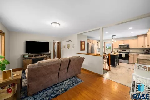 3108 E 15th St, Sioux Falls, SD 57103 photo 11