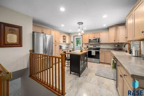 3108 E 15th St, Sioux Falls, SD 57103 photo 5