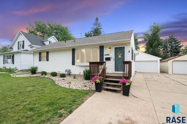 3108 E 15th St, Sioux Falls, SD 57103