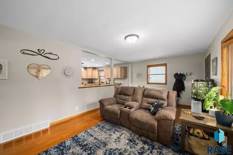 3108 E 15th St, Sioux Falls, SD 57103 photo 6