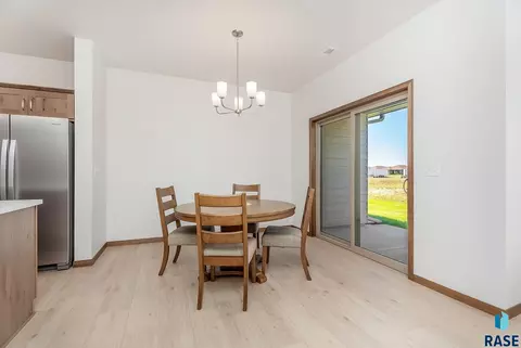 Dining - 6143 S Bison Pl, Sioux Falls, SD 57108 photo 1 of 1
