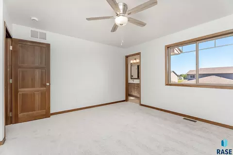 Bedroom - 6143 S Bison Pl, Sioux Falls, SD 57108 photo 2 of 7