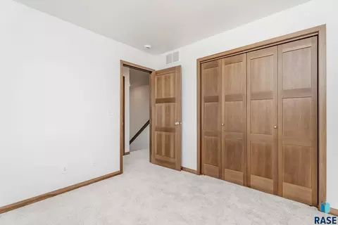 Bedroom - 6143 S Bison Pl, Sioux Falls, SD 57108 photo 5 of 7