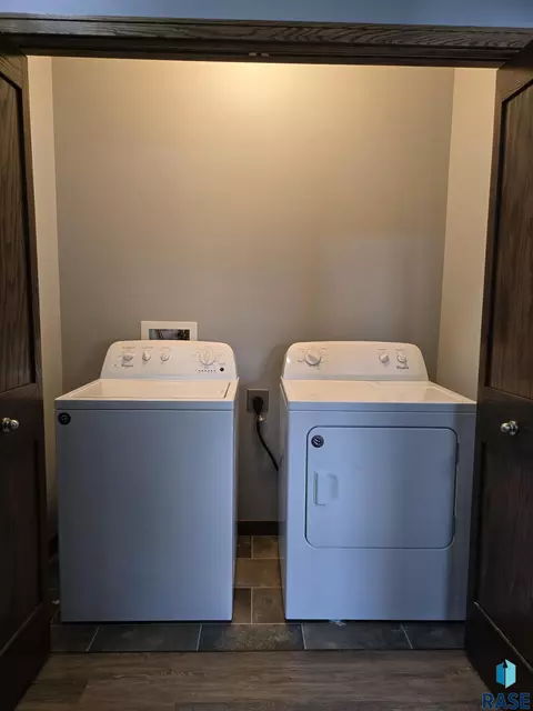 Other - 504 W Cascade St, Sioux Falls, SD 57108 photo 6 of 6