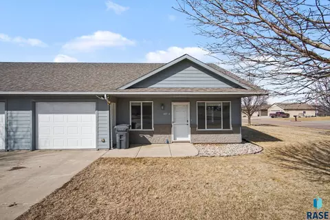 401 S Main Ave #C, Garretson, SD 57030