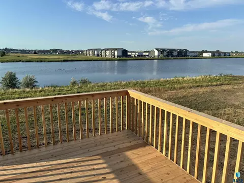 View/Area - 5616 E Ashwood Cir, Sioux Falls, SD 57108 photo 2 of 3