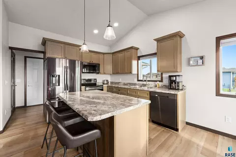 Kitchen - 745 Fox Ct, Tea, SD 57064 photo 1 of 5