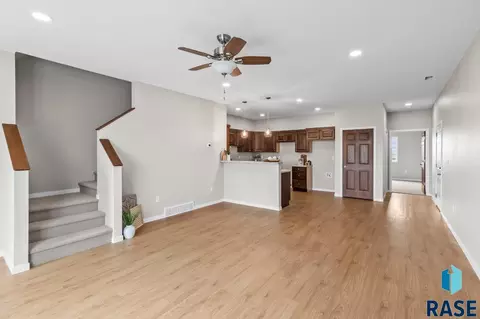 Living - 220 Ivy Ln, Crooks, SD 57020 photo 1 of 2