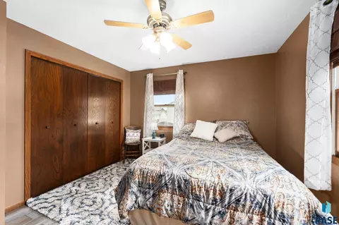 Bedroom - 508 S 2nd Ave, Brandon, SD 57005 photo 4 of 4