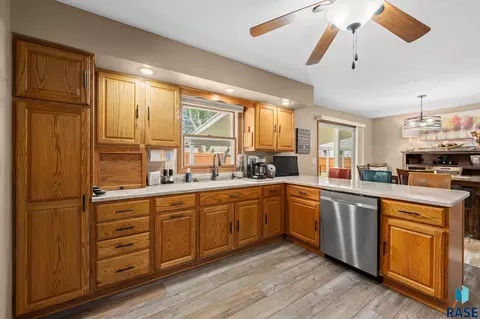 Kitchen - 508 S 2nd Ave, Brandon, SD 57005 photo 3 of 4