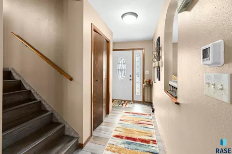 Entry Way - 508 S 2nd Ave, Brandon, SD 57005 photo 1 of 1