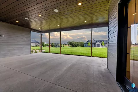 5501 E Markham St, Sioux Falls, SD 57110 photo 23