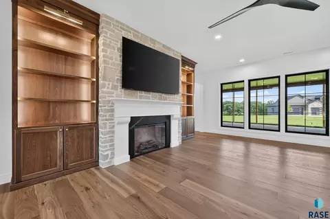 5501 E Markham St, Sioux Falls, SD 57110 photo 10