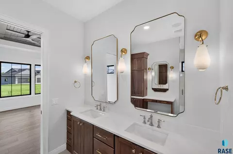 5501 E Markham St, Sioux Falls, SD 57110 photo 27