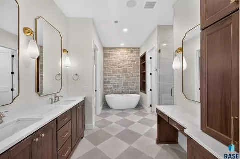 5501 E Markham St, Sioux Falls, SD 57110 photo 28